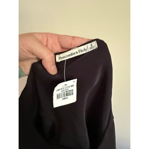 Abercrombie & Fitch Black One Shoulder Top - Picture 2 of 3